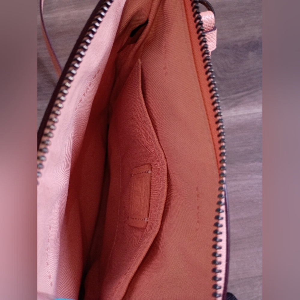 Coach Women's Classic Pale Pink Peach Leather Kitt Messenger Crossbody Handbag - Picture 7 of 8